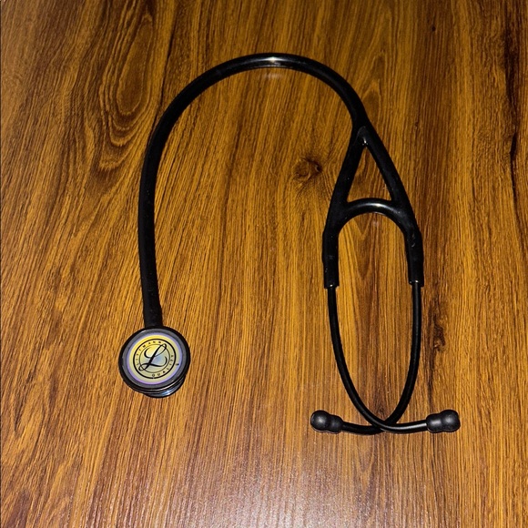 Black Littmann Cardiology Stethescope with Rainbow Bell - Picture 2 of 2